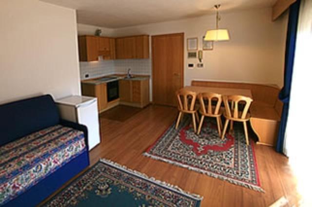Residence Dolomia Pozza di Fassa Room photo